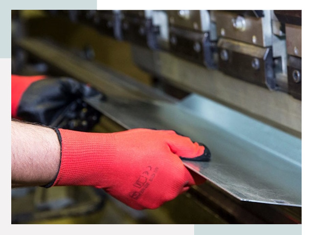 Гибка металла в Сосновоборск от 621 руб. - Надёжно и быстро